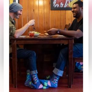 LOVE WHO YOU LOVE MENS CREW SOCKS by Blue Q New with Tags- Great Gift Idea!